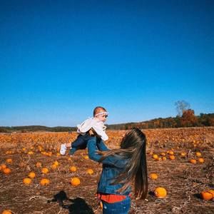 Meet your Posher, Iris